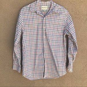 - Eddie Bauer men’s long sleeve shirt sizeS/P